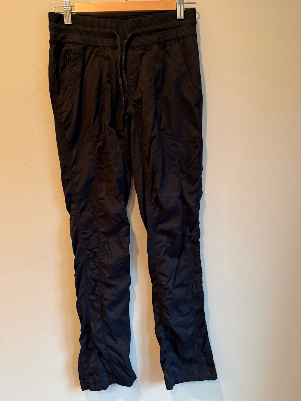 The North Face Aphrodite Pants Small
Black Womens Hike Camp Trail Full Length